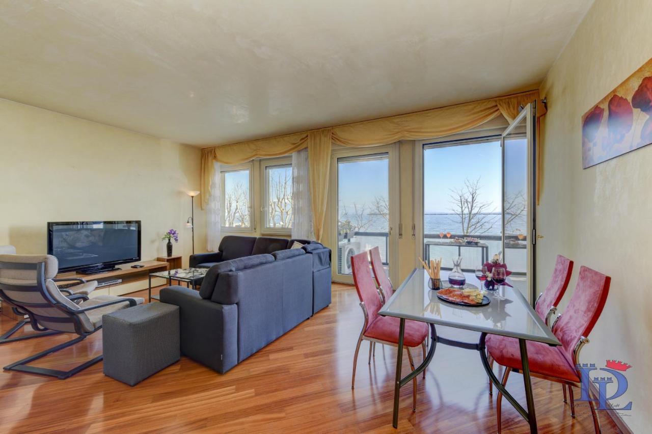 Desenzanoloft Official Partner Marriott Homes & Villas - Charming On The Lake Front Lake 代森扎诺-德尔加达 外观 照片