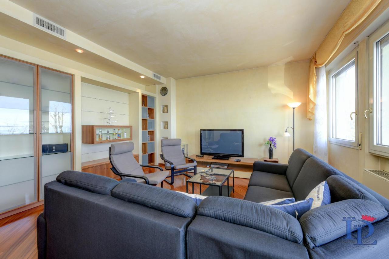 Desenzanoloft Official Partner Marriott Homes & Villas - Charming On The Lake Front Lake 代森扎诺-德尔加达 外观 照片